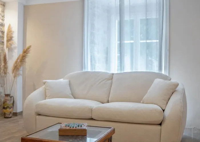 Les De La Marquise Penzion 4*