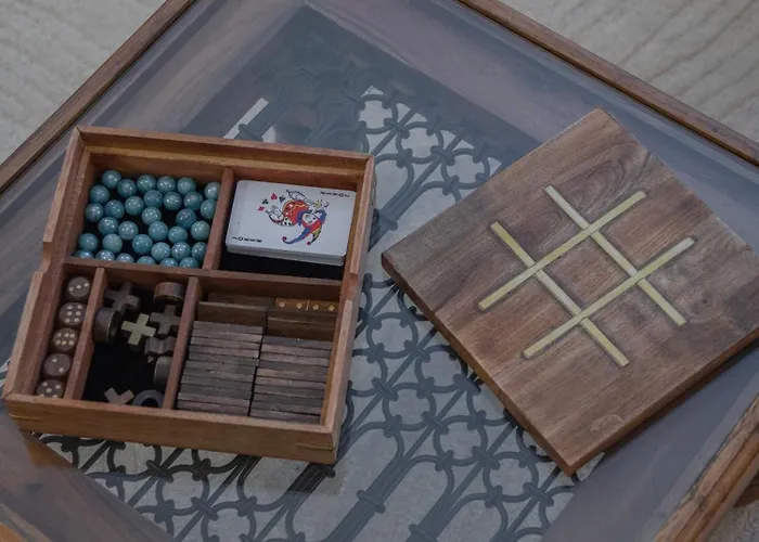 Les De La Marquise 4*