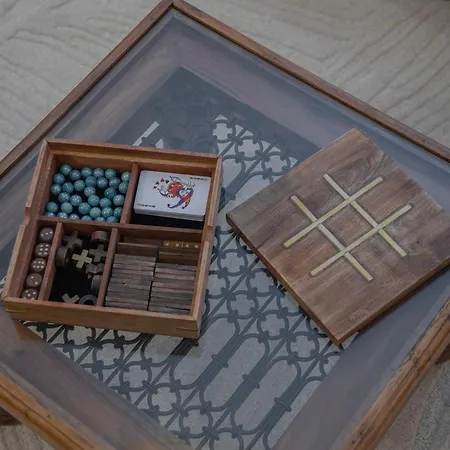 Les De La Marquise 4*